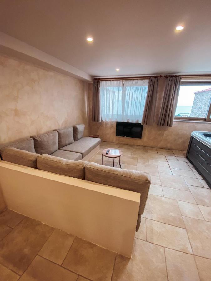 Mani Luxury Suites And Studios In Gytheio With Private Pools 外观 照片