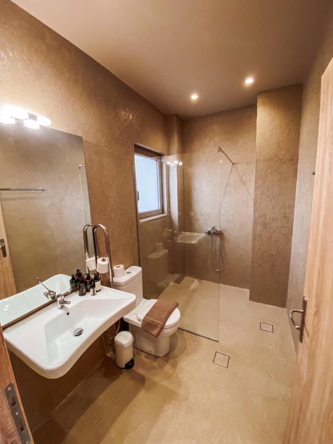 Mani Luxury Suites And Studios In Gytheio With Private Pools 外观 照片