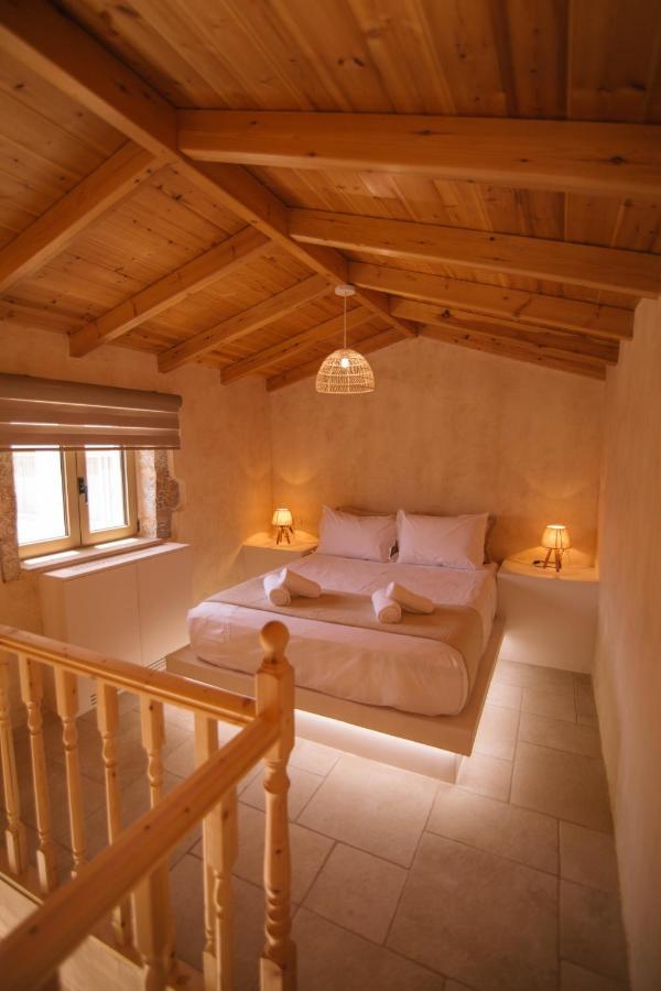 Mani Luxury Suites And Studios In Gytheio With Private Pools 外观 照片