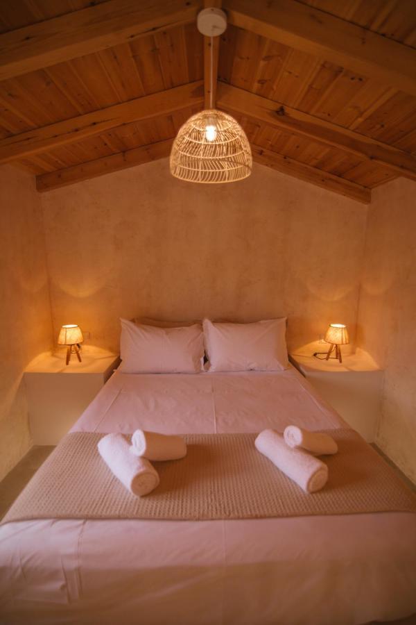 Mani Luxury Suites And Studios In Gytheio With Private Pools 外观 照片